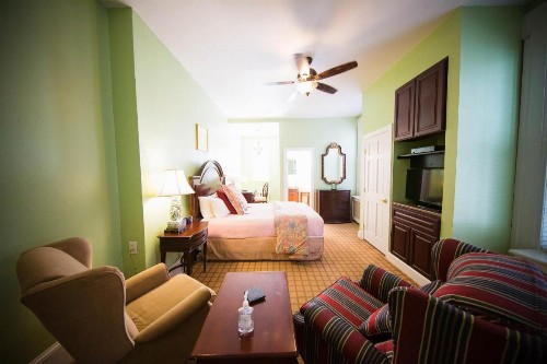 La Reserve Bed and Breakfast - image 34