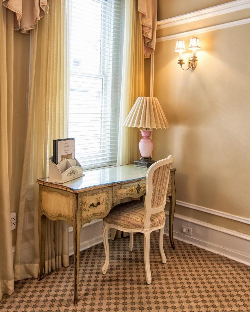 La Reserve Bed and Breakfast - image 43