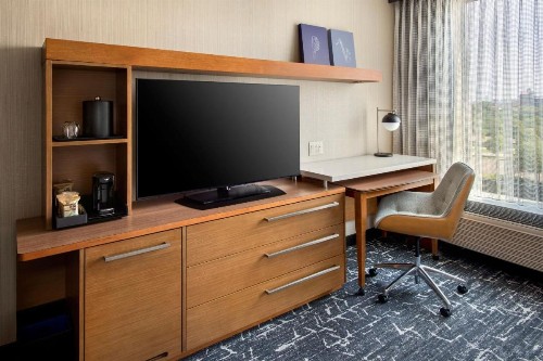 Courtyard by Marriott Philadelphia South at The Navy Yard - image 18