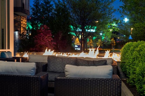Courtyard by Marriott Philadelphia South at The Navy Yard - image 9