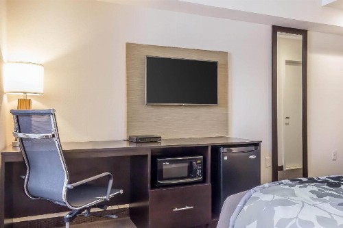 Sleep Inn Center City - image 11