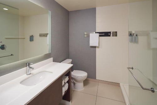 Residence Inn by Marriott Philadelphia Airport - image 12