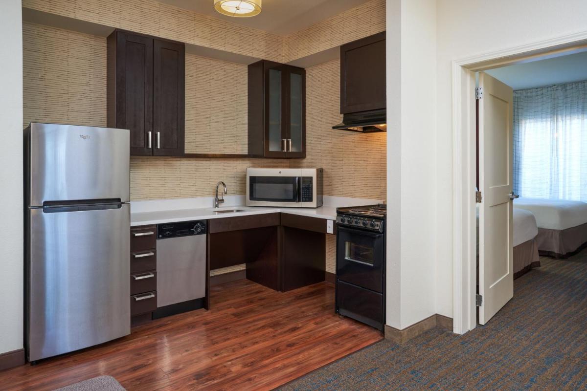 Residence Inn by Marriott Philadelphia Airport - image 7