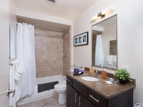 Fantastic Philly Fully Furnished Apartments - image 10