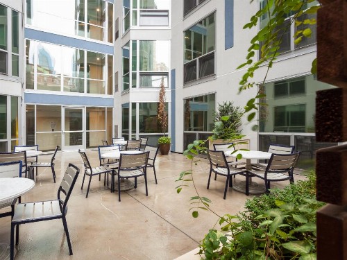 Fantastic Philly Fully Furnished Apartments - image 33
