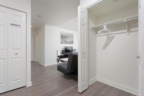 Fantastic Philly Fully Furnished Apartments - image 8