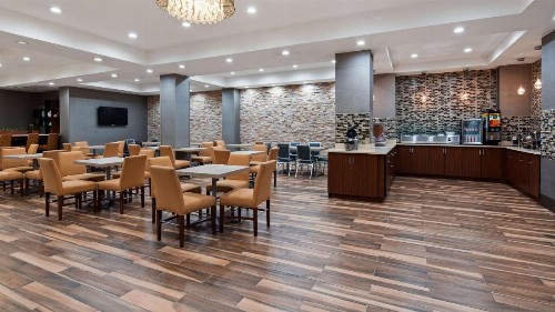 Best Western Plus Philadelphia Convention Center Hotel - image 10