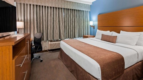 Best Western Plus Philadelphia Convention Center Hotel - image 19
