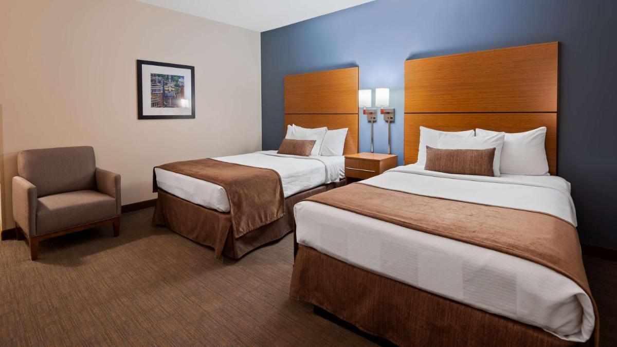 Best Western Plus Philadelphia Convention Center Hotel - image 2