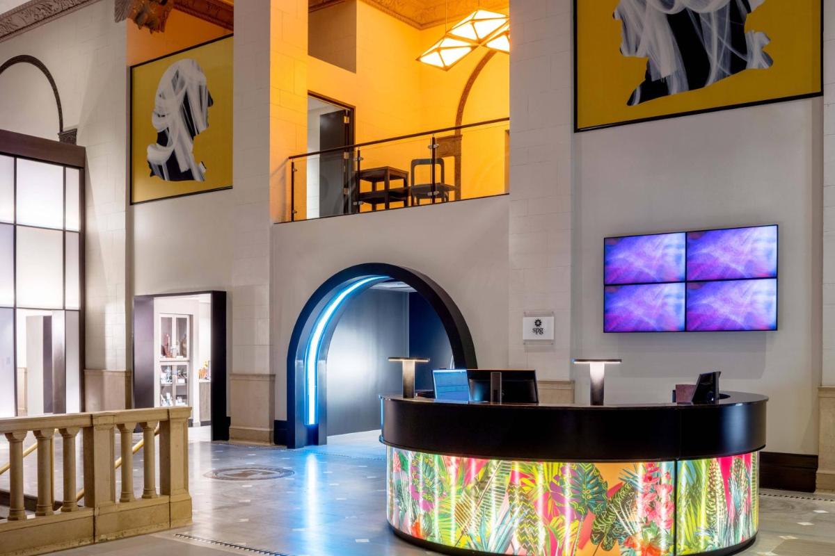 Aloft Philadelphia Downtown - image 3