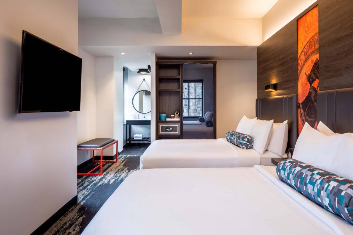 Aloft Philadelphia Downtown - image 4