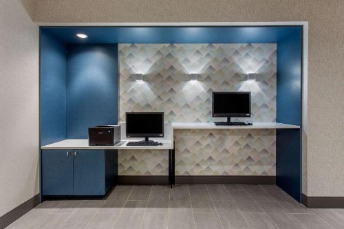 Cambria Hotel Philadelphia Downtown Center City - image 16
