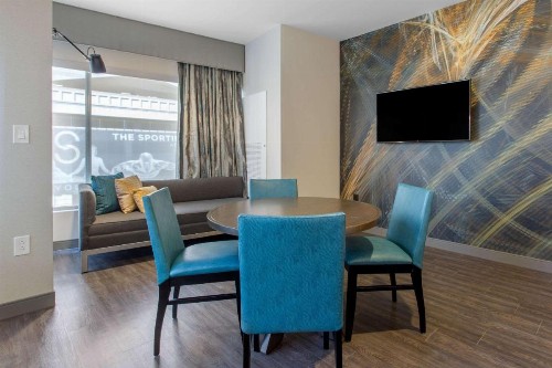 Cambria Hotel Philadelphia Downtown Center City - image 23