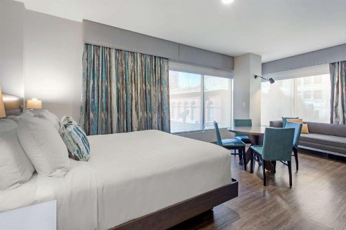 Cambria Hotel Philadelphia Downtown Center City - image 30