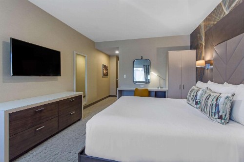 Cambria Hotel Philadelphia Downtown Center City - image 40