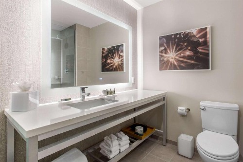 Cambria Hotel Philadelphia Downtown Center City - image 48