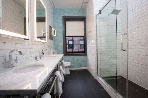 Fairfield Inn & Suites by Marriott Philadelphia Downtown/Center City - image 2