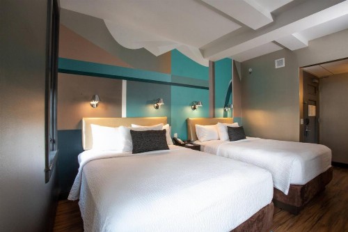 Fairfield Inn & Suites by Marriott Philadelphia Downtown/Center City - image 9