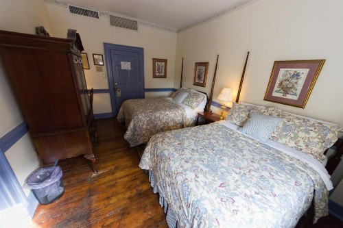 Thomas Bond House - image 27