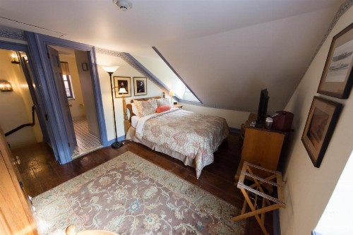 Thomas Bond House - image 34