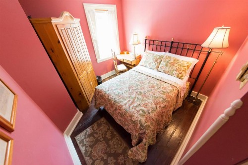 Thomas Bond House - image 41