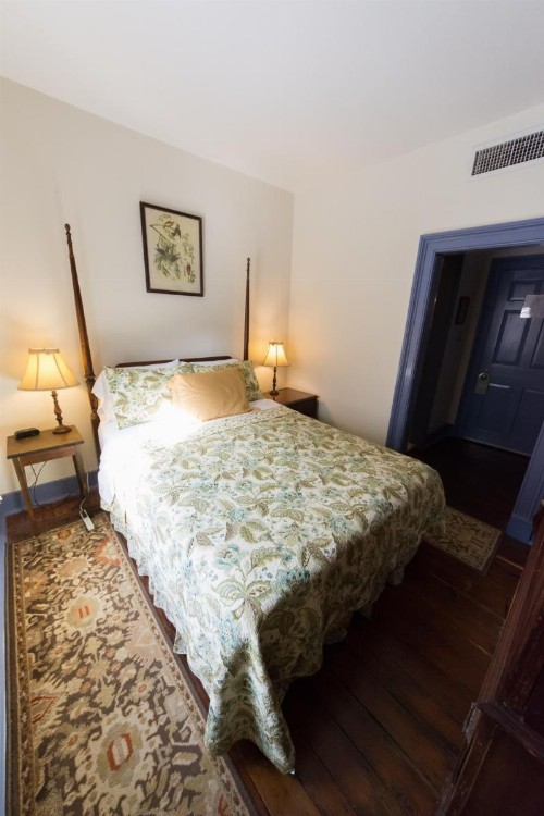 Thomas Bond House - image 50