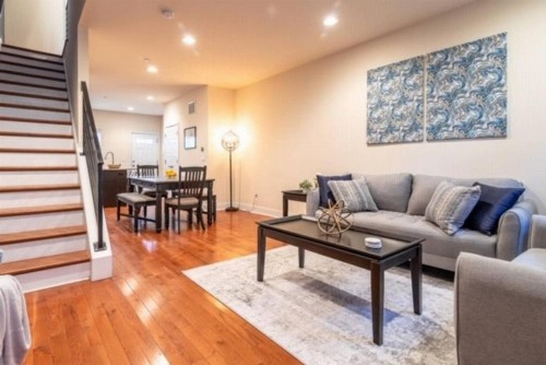 Beautiful Lux 4 Bedroom*Near PENN/CHOP*Roof Deck - image 9