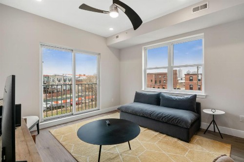 Great Location 2BR Apt in Phillys Fishtown