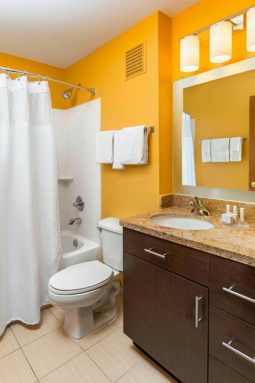 TownePlace Suites Phoenix North - image 17