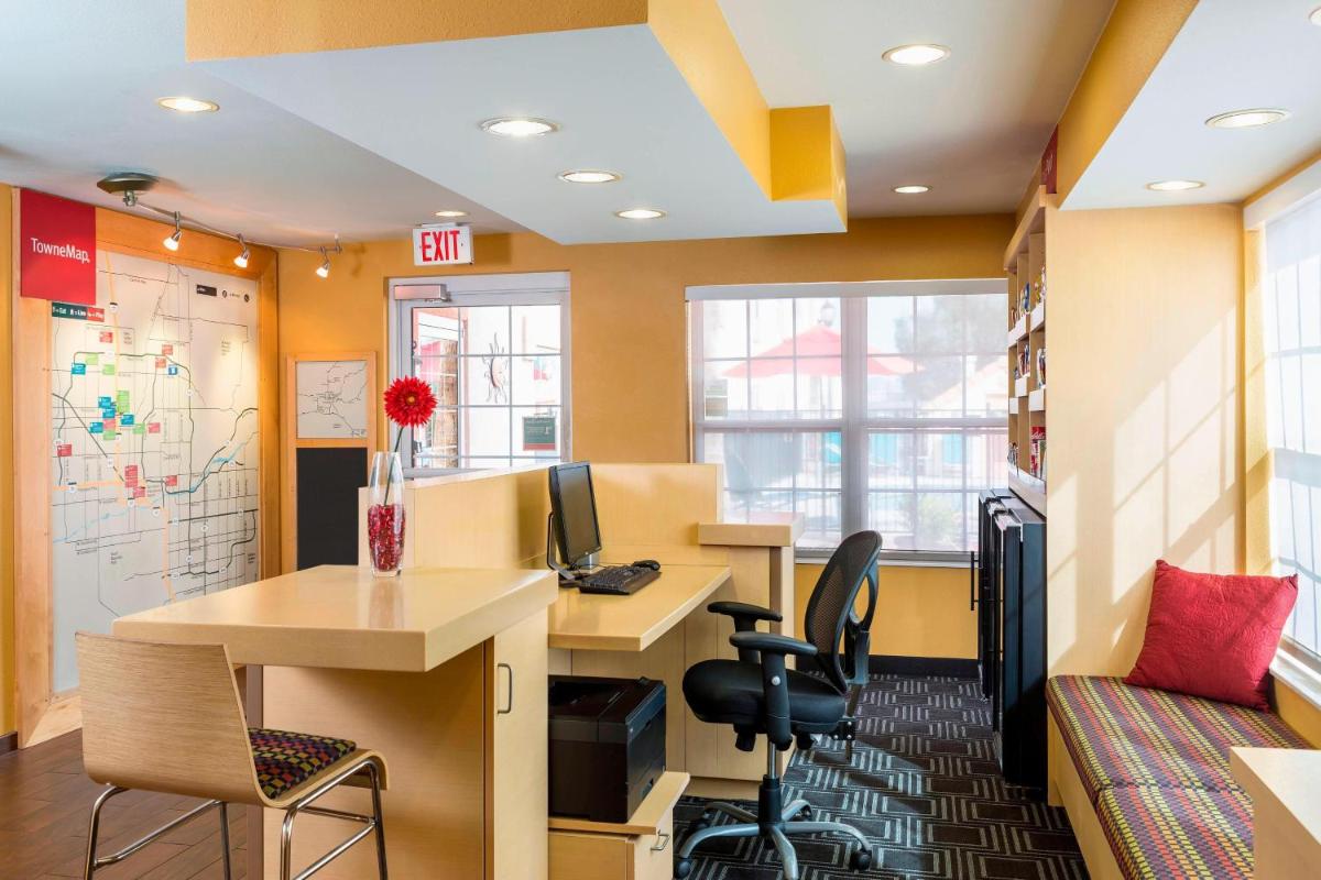 TownePlace Suites Phoenix North - image 7