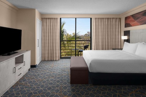 Embassy Suites Phoenix - Biltmore - image 33