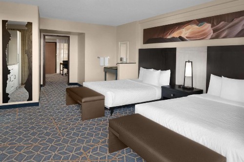 Embassy Suites Phoenix - Biltmore - image 42