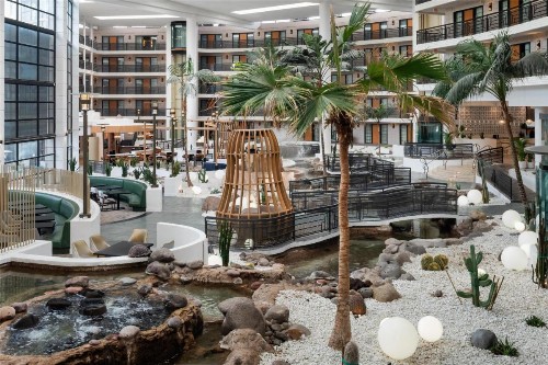 Embassy Suites Phoenix - Biltmore - image 8