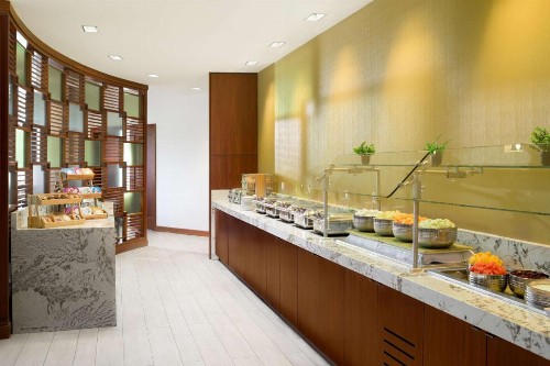 DoubleTree Suites by Hilton Phoenix - image 10