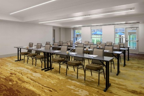 DoubleTree Suites by Hilton Phoenix - image 20
