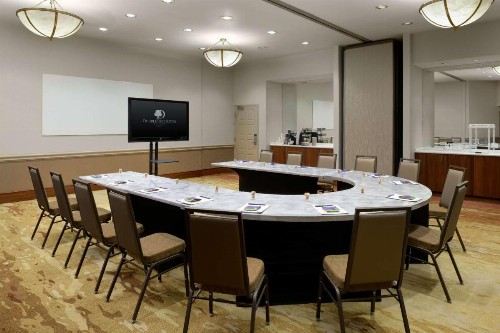 DoubleTree Suites by Hilton Phoenix - image 24
