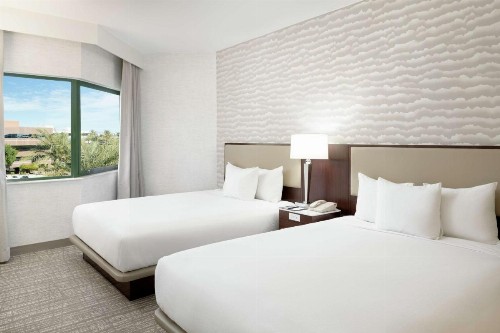 DoubleTree Suites by Hilton Phoenix - image 26