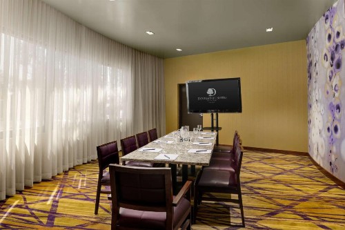 DoubleTree Suites by Hilton Phoenix - image 34