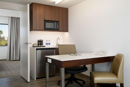 DoubleTree Suites by Hilton Phoenix - image 44