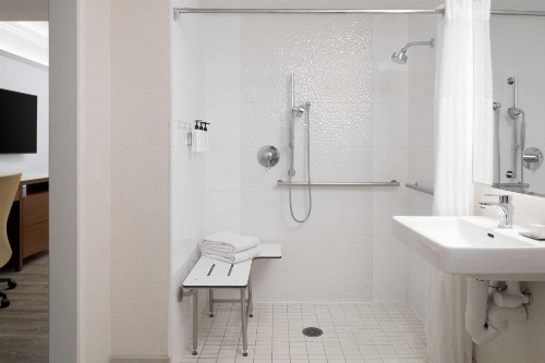 DoubleTree Suites by Hilton Phoenix - image 46