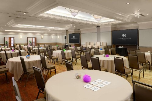 DoubleTree Suites by Hilton Phoenix - image 48