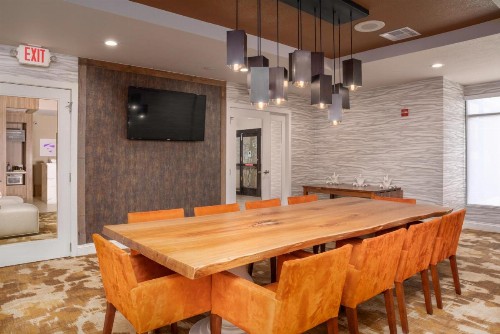 Hilton Garden Inn Phoenix Airport - image 41