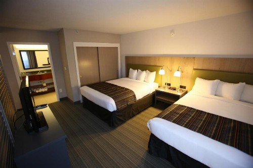 GreenTree Inn & Suites Phoenix Sky Harbor - image 15