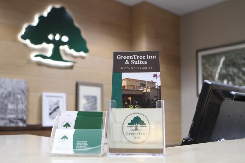 GreenTree Inn & Suites Phoenix Sky Harbor - image 32