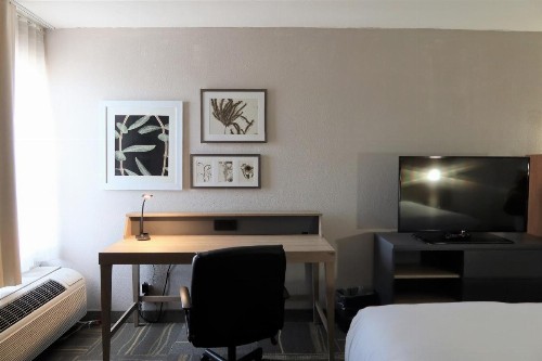 GreenTree Inn & Suites Phoenix Sky Harbor - image 34