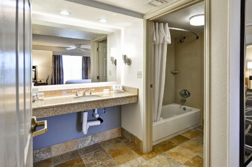 Homewood Suites by Hilton Phoenix-Biltmore - image 24