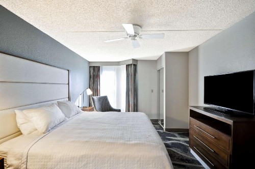 Homewood Suites by Hilton Phoenix-Biltmore - image 28