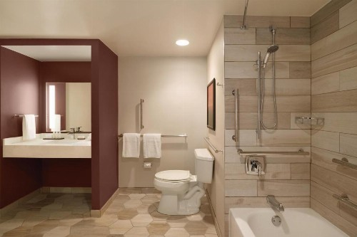 Embassy Suites by Hilton Phoenix Downtown North - image 33