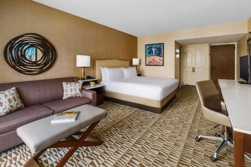 Hilton Phoenix Airport - image 40