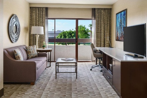 Hilton Phoenix Airport - image 43